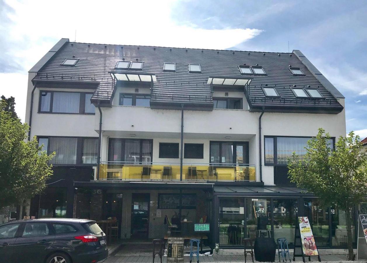 Rubin Eszter Apartman Sárvár Exteriér fotografie